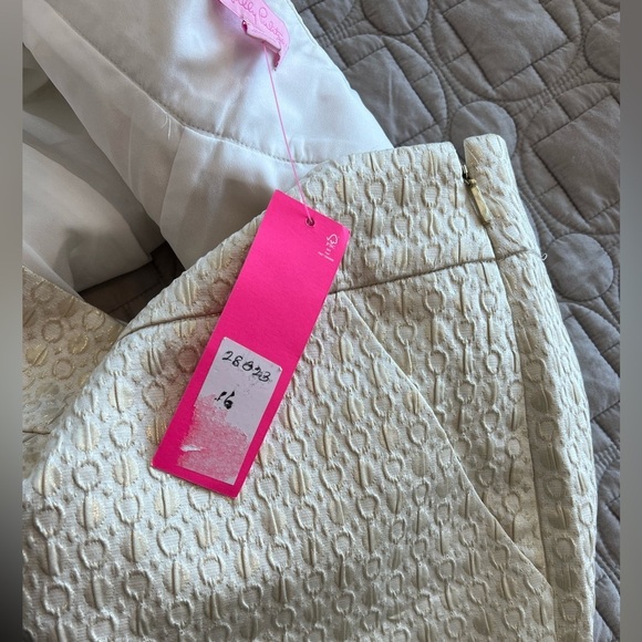 Lilly Pulitzer MAKENNA COCKTAIL SHORT GOLD METALLIC DOTTED JACQUARD - Picture 16 of 16